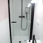 Codelli Deluxe Centre Apartment