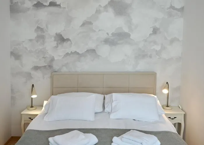 Codelli Deluxe Centre Apartment