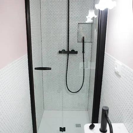 Codelli Deluxe Centre شقة